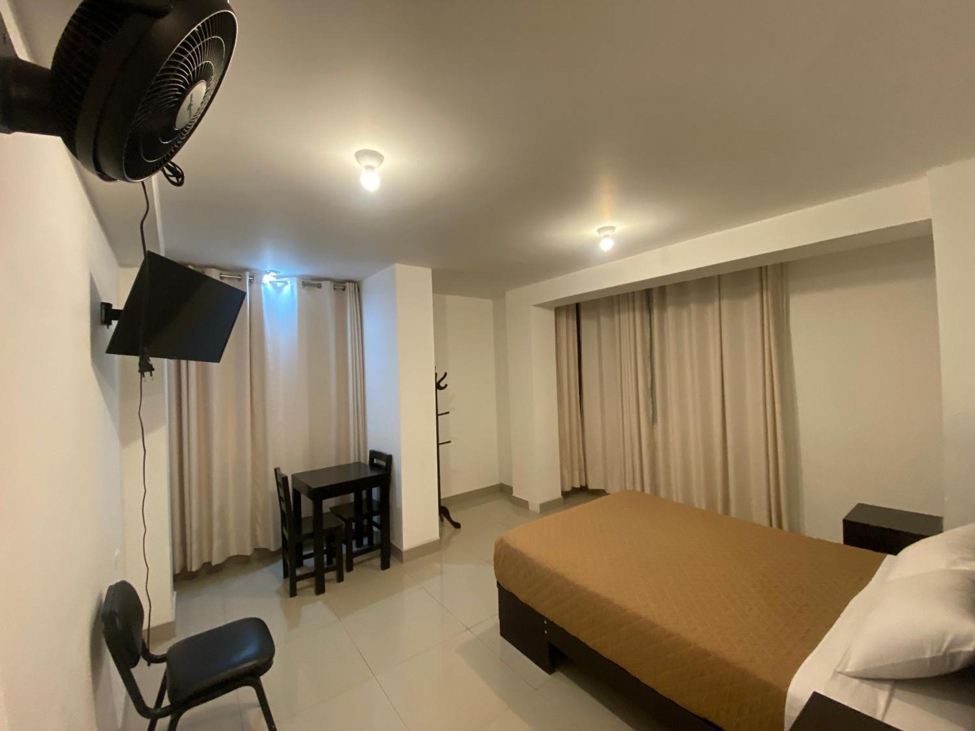 Hotel Munay Паракас Екстериор снимка